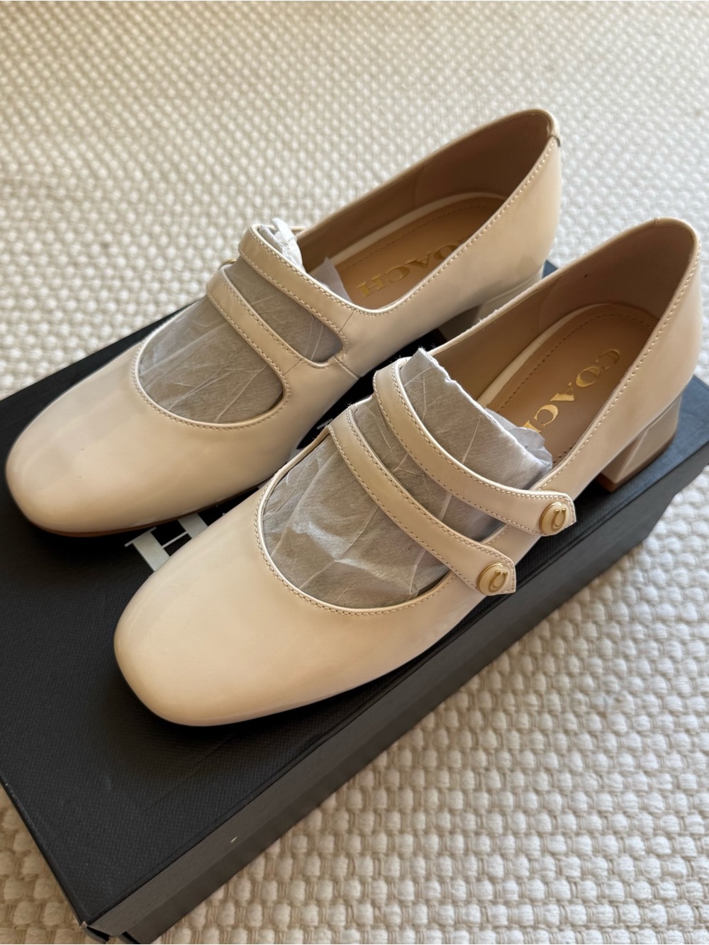 Coach Angelina Patent Leather Mary Jane's Size 5 in Chalk 🦢 NIB